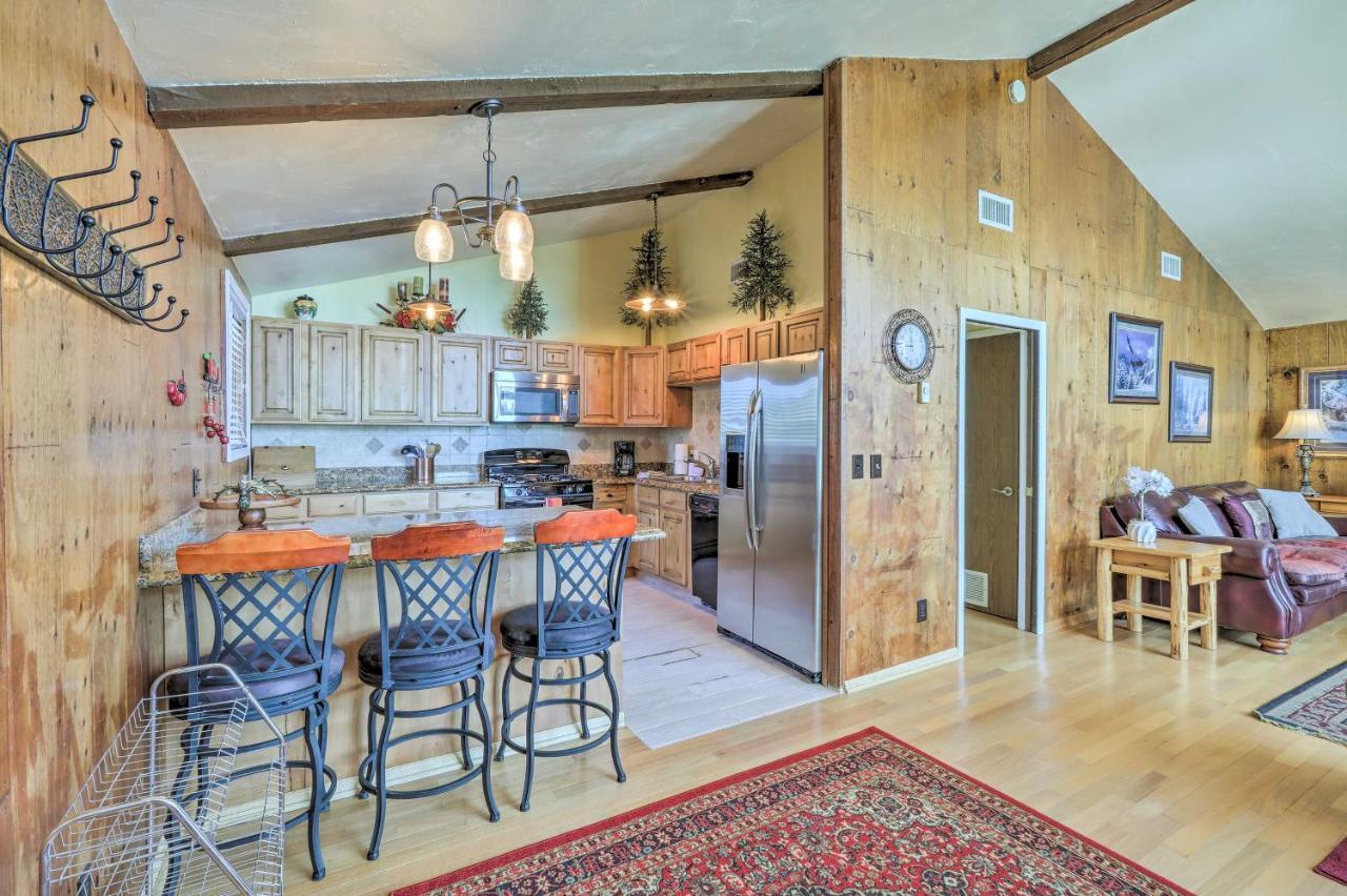 Flagstaff Townhome - Walk To Country Club And Pools! Eksteriør billede
